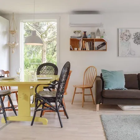 Tatil Evi Lovely Home In Olsted With Wifi