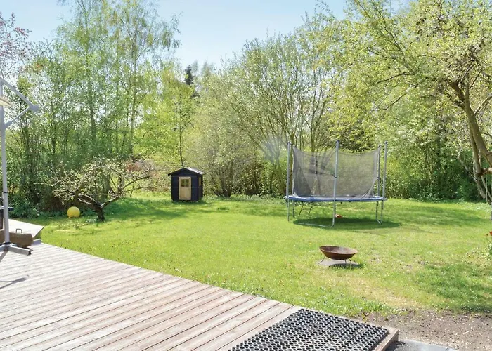 Vakantiehuis Three-bedroom In Ølsted